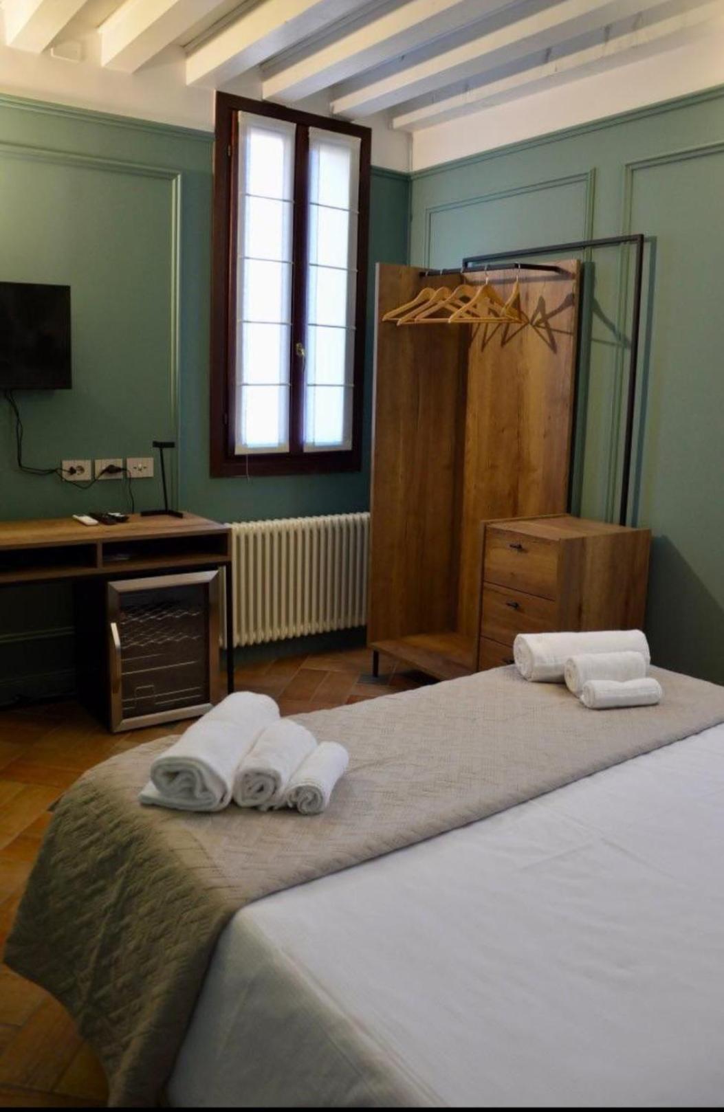 Locanda Ca' Leon Venezia Esterno foto